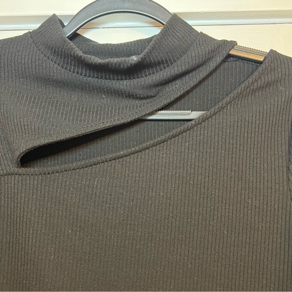 #74 AQUA CUT OUT RIB KNIT TOP BLOOMINGDALE'S EXCLUSIVE $58 - Picture 3 of 4